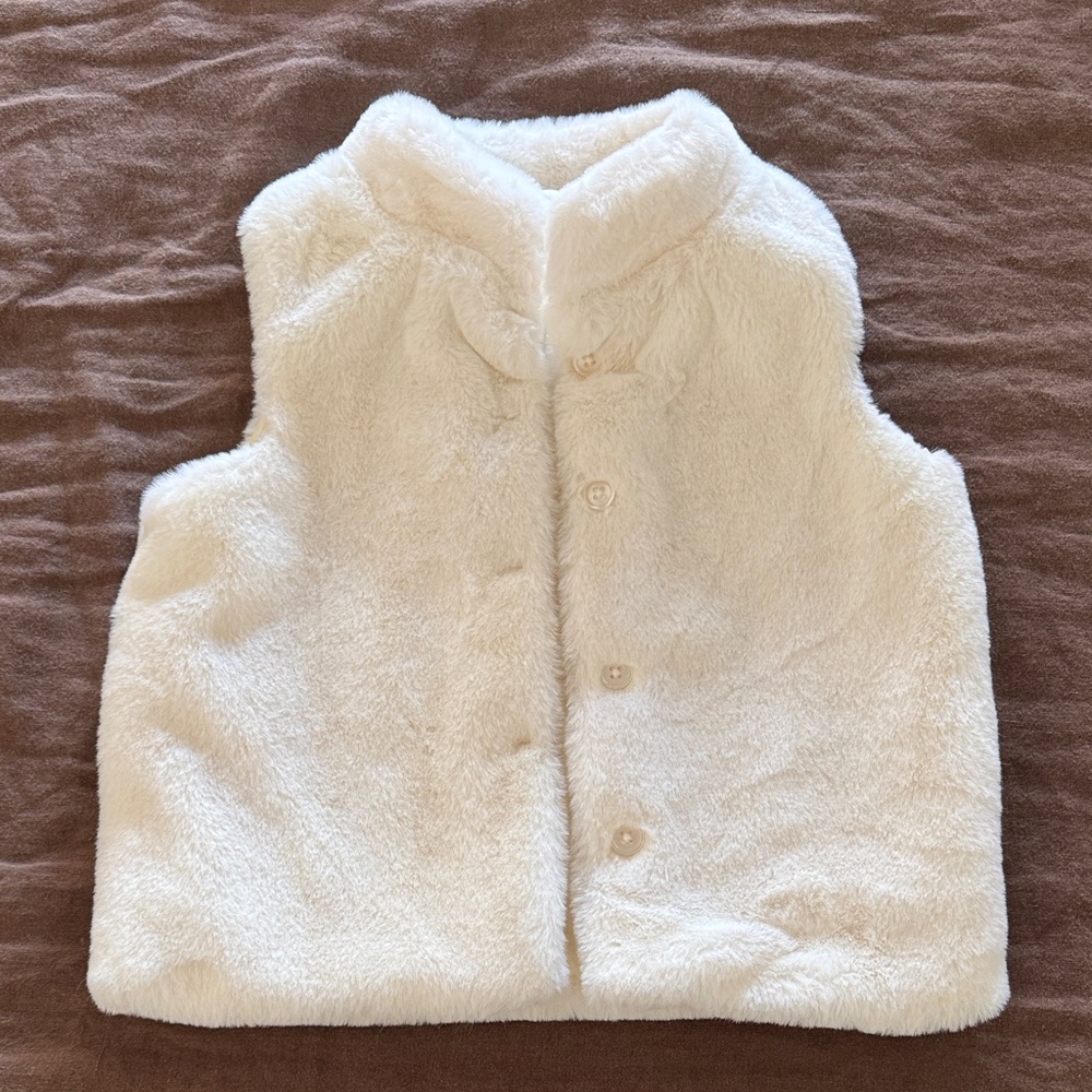 Epic Threads Cream Fuzzy Vest